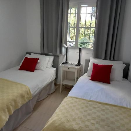 Refurbished 2-Bed Apartment Burriana Beach. Nerja Exteriér fotografie