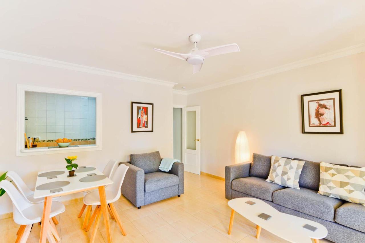 Refurbished 2-Bed Apartment Burriana Beach. Nerja Exteriér fotografie