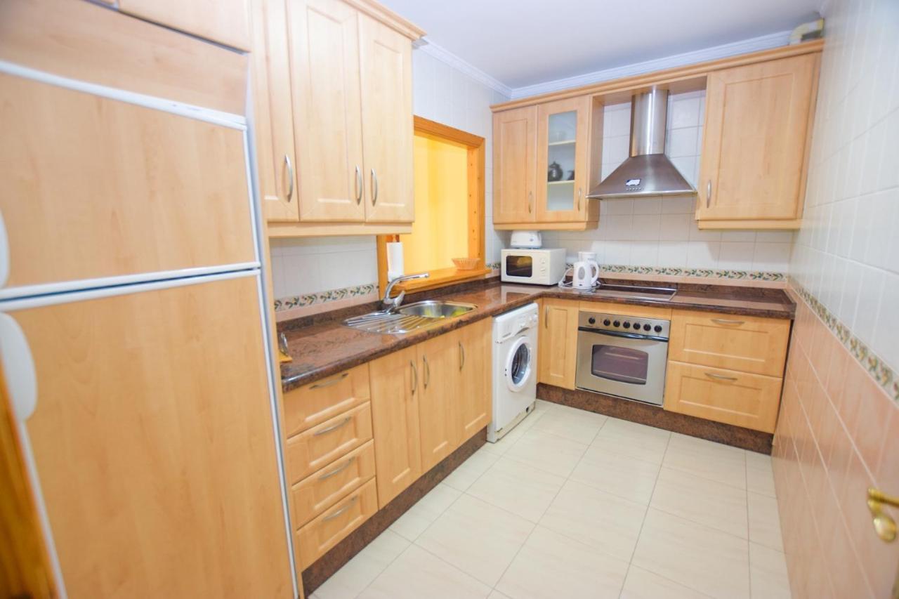 Refurbished 2-Bed Apartment Burriana Beach. Nerja Exteriér fotografie
