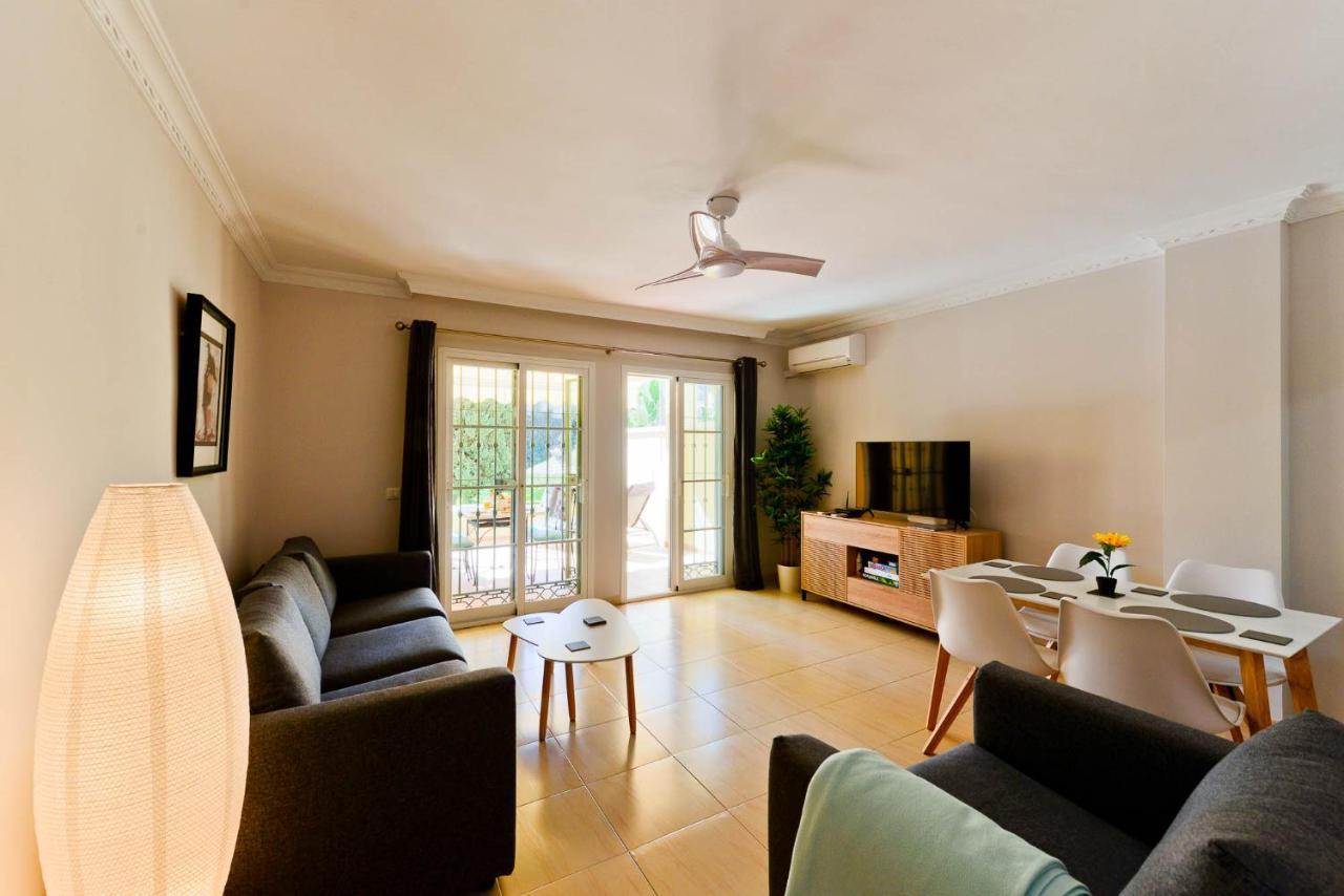 Refurbished 2-Bed Apartment Burriana Beach. Nerja Exteriér fotografie