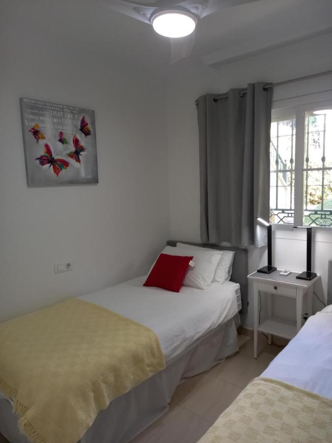 Refurbished 2-Bed Apartment Burriana Beach. Nerja Exteriér fotografie